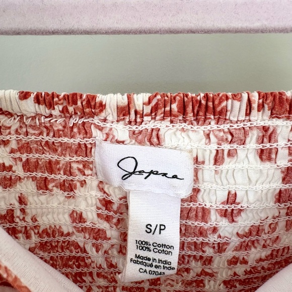 Japna Red and White Floral Puff Sleeve Blouse - Picture 3 of 3